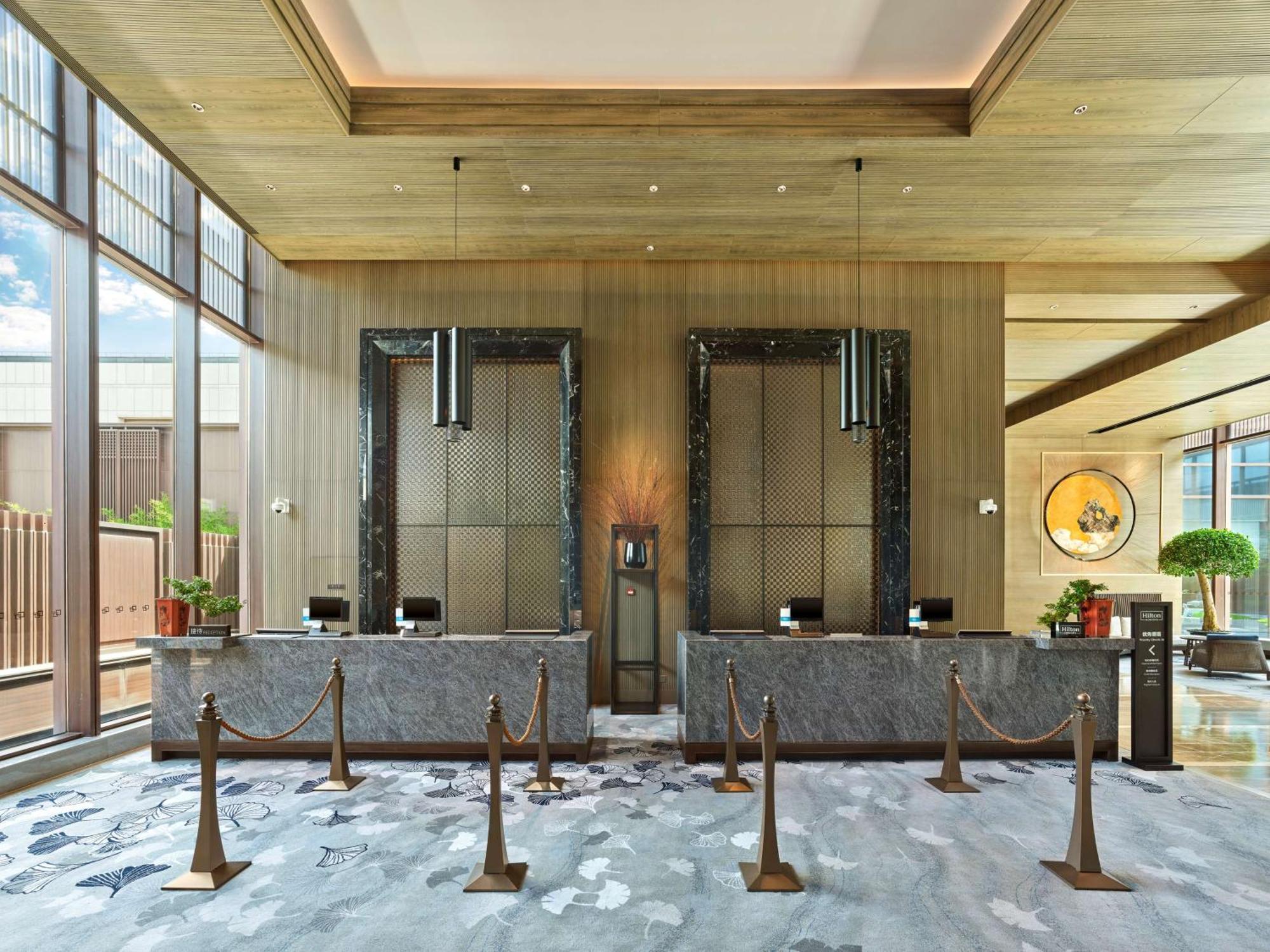 Hilton Shanghai Songjiang Guangfulin ภายนอก รูปภาพ